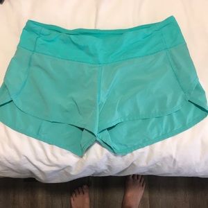 Lululemon 2” speed up short